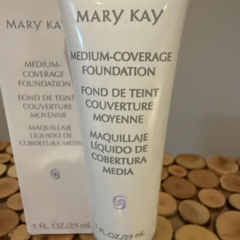 Mary Kay Medium Coverage‎ Liquid Foundation Bronze 808 364300 Pink Cap NIB